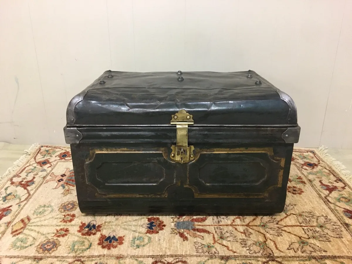 Vintage Metal Trunk - Image 3