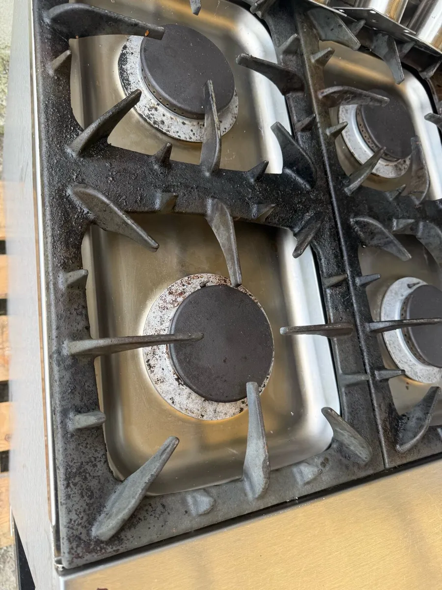 Gas 6 Ring Cooker + Oven - Image 2