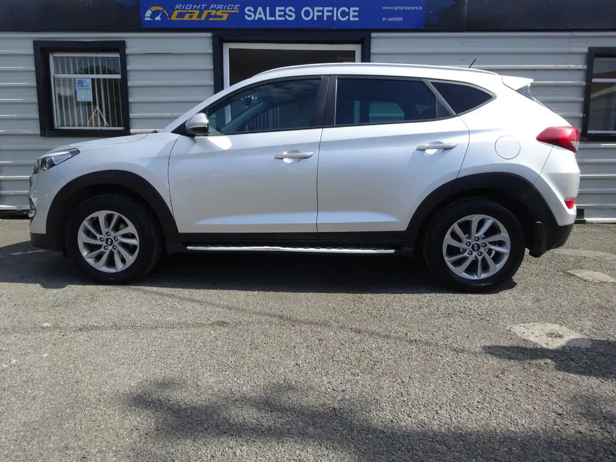 HYUNDAI TUSCAN 1.7 DIESEL COMFORT - Image 4