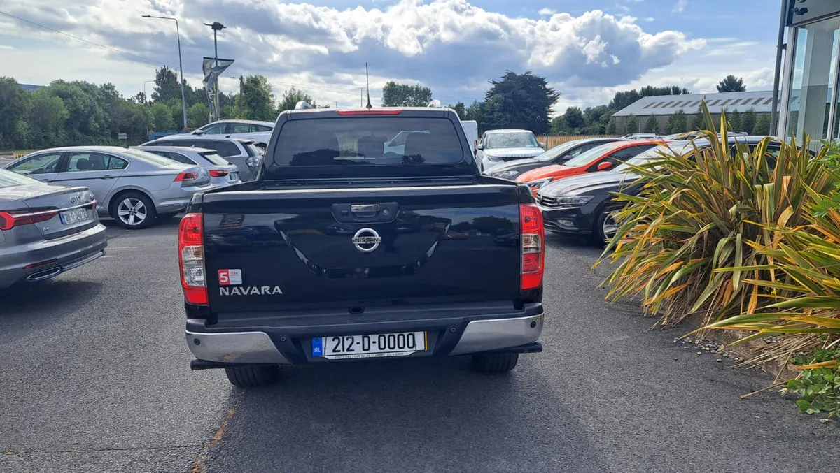 2021 NISSAN NAVARA TEKNA 2.3DCI 5 SEATER CREWCAB - Image 4