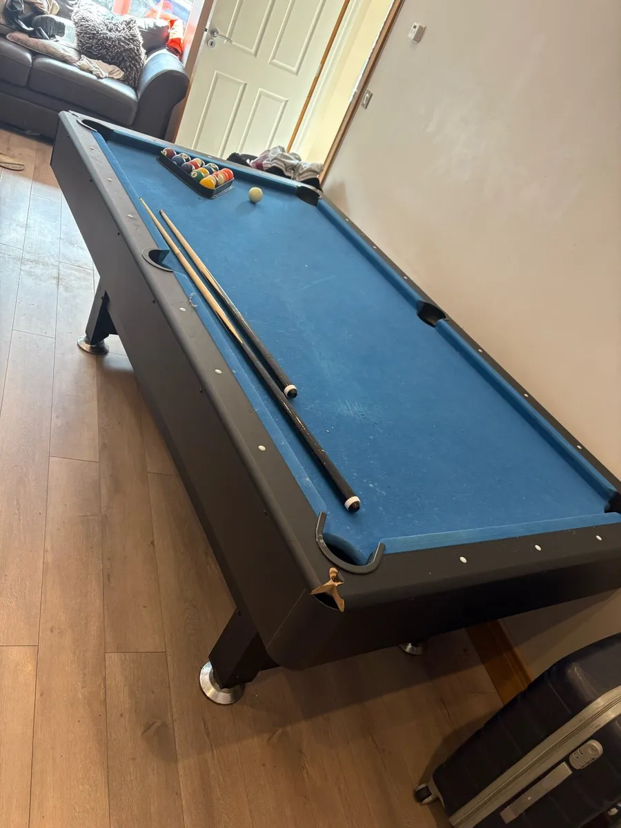Pool table full size - Image 2
