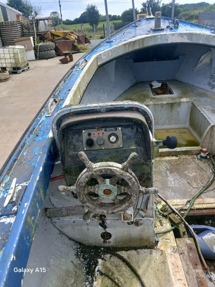 Boat - Image 4