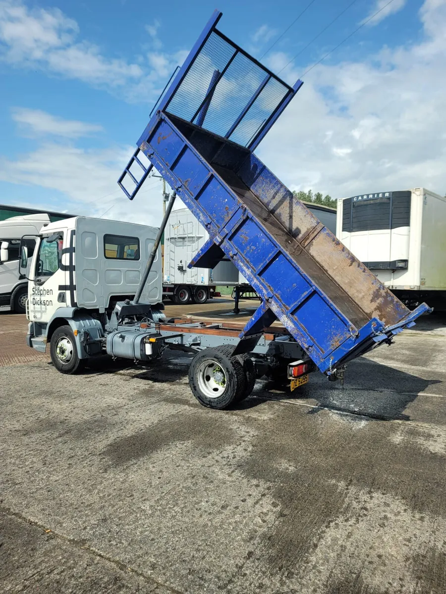 2006 Daf 7.5 Ton Tipper steel body Tested manual - Image 3