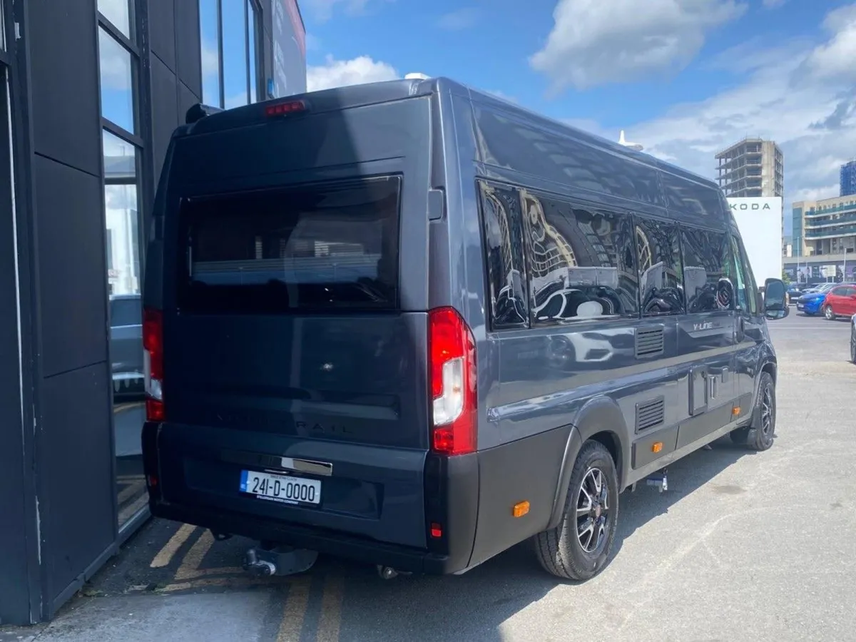 2024 AUTO-TRAIL V-LINE 635 SPORT 2 BERTH - Image 4