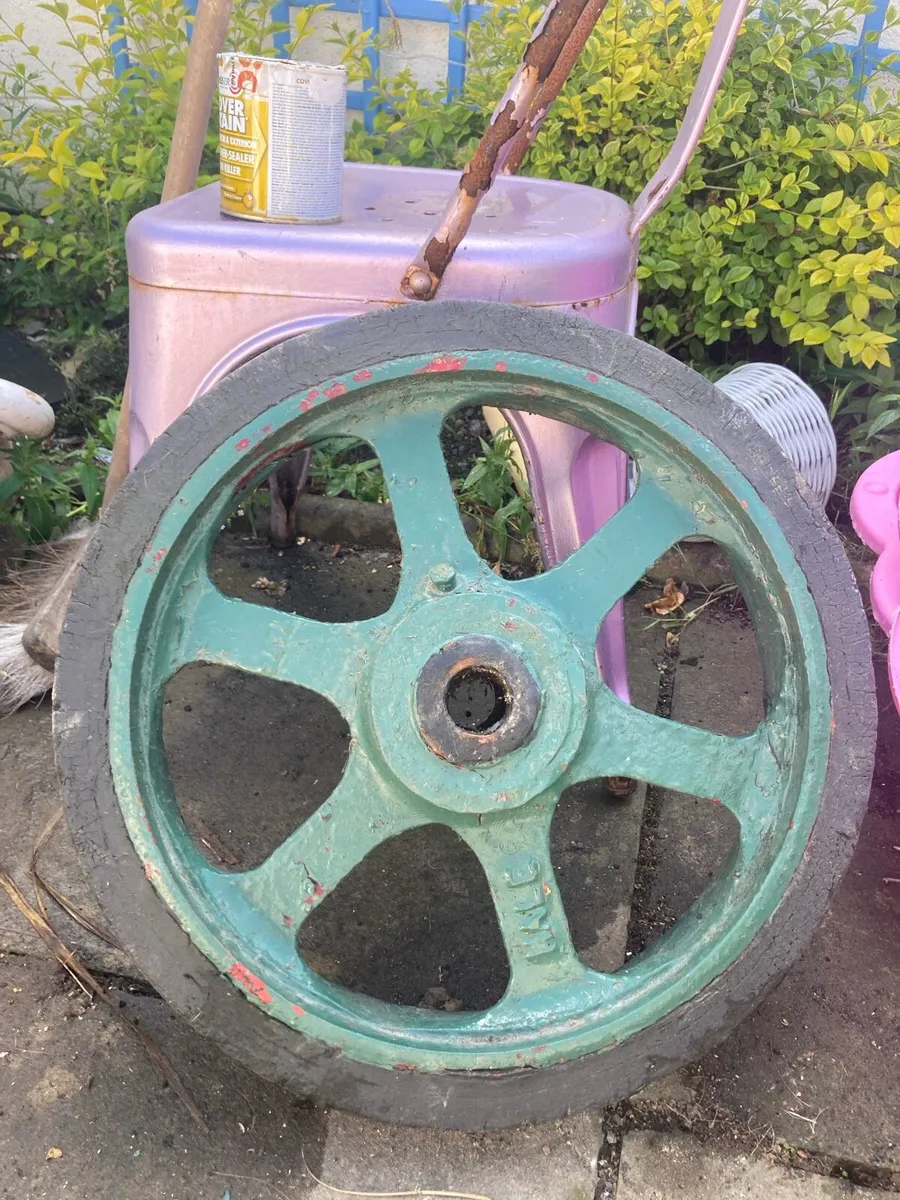 Wagon wheels
