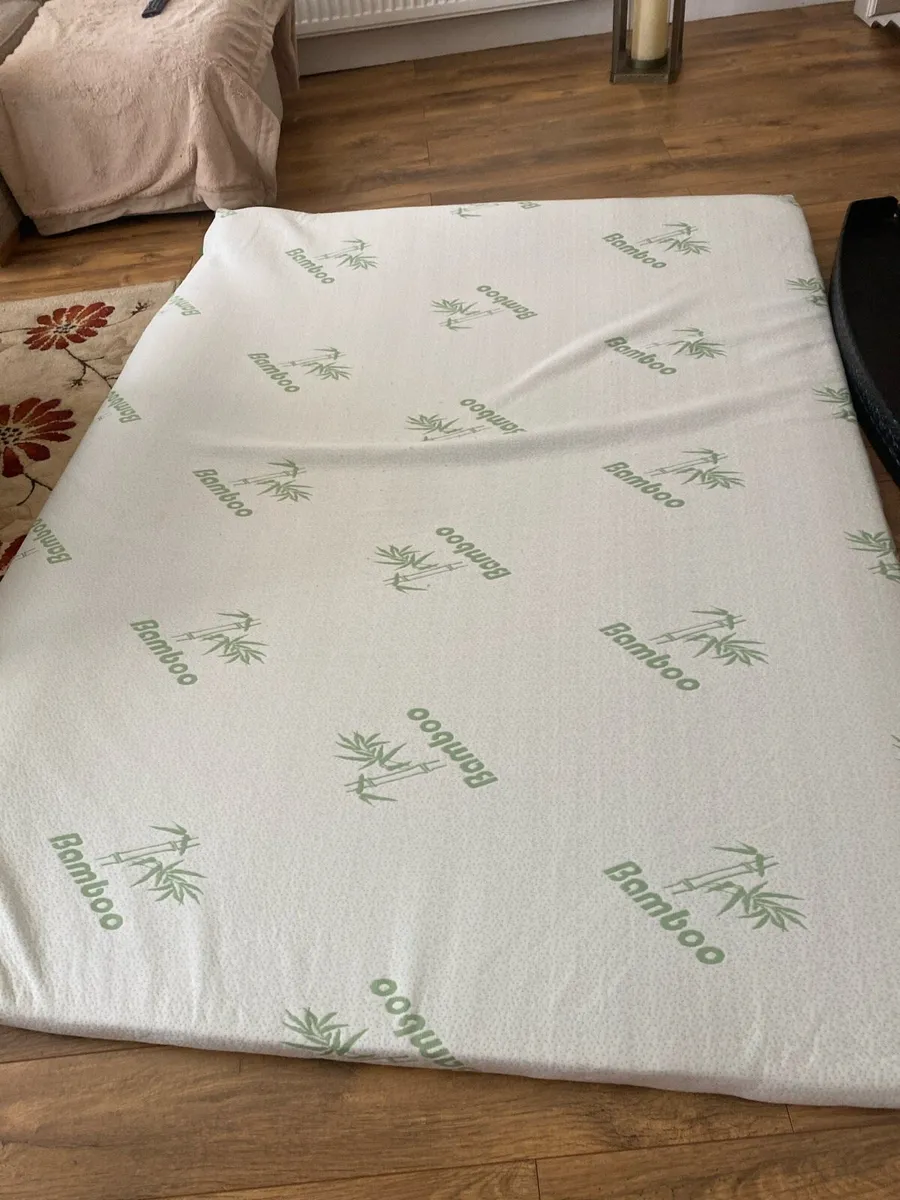 King size mattress topper - Image 1