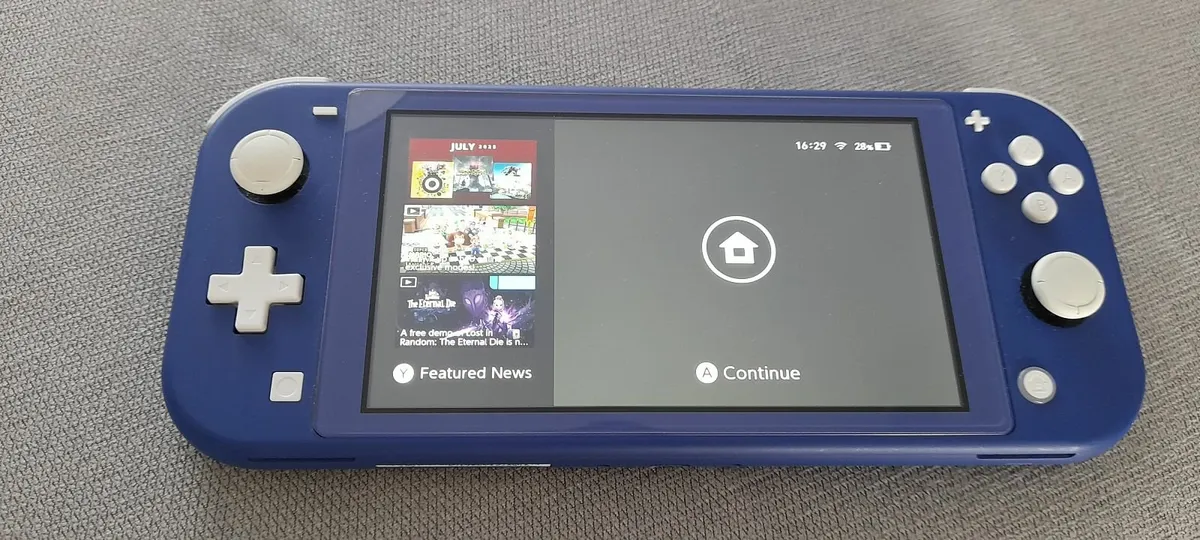Nintendo Switch Lite - Image 3