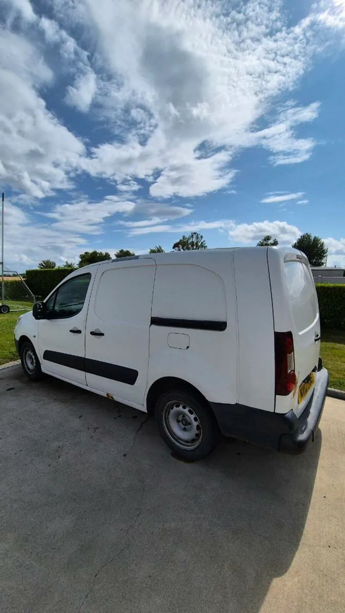 2012 Peugeot Partner Crew Cab - Image 4
