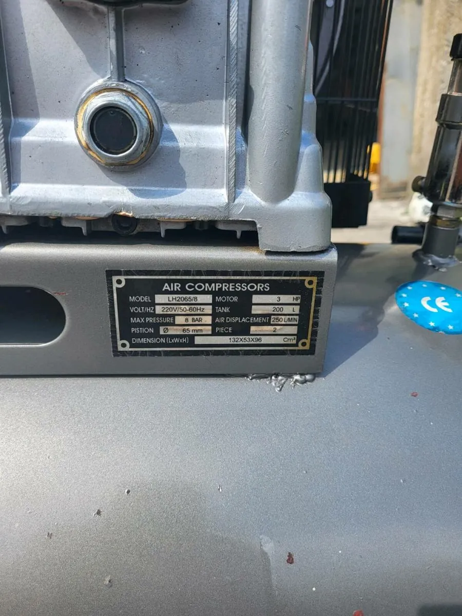 Air Compressor - Image 2