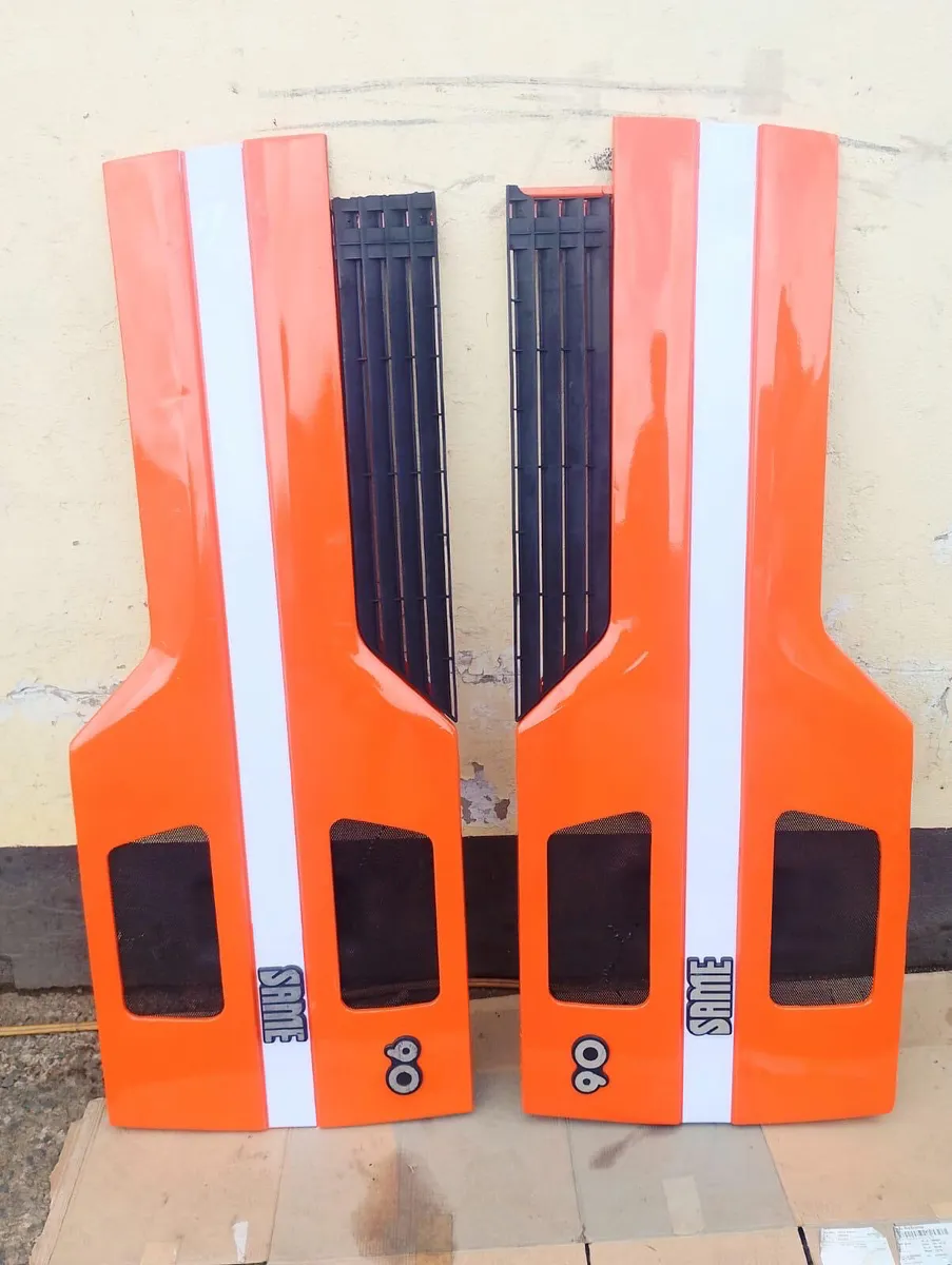 Same Explorer 90 Side Panels - Image 1