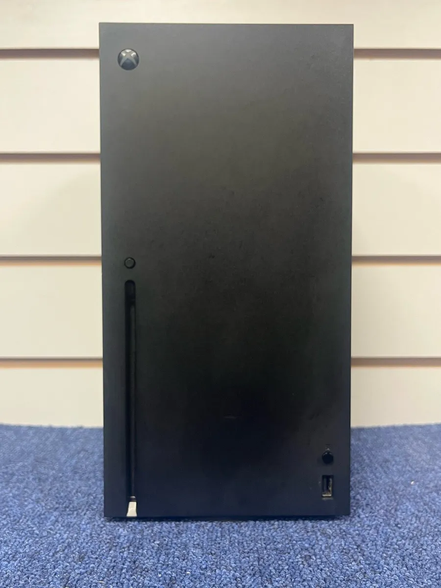 Xbox Series X - Image 3