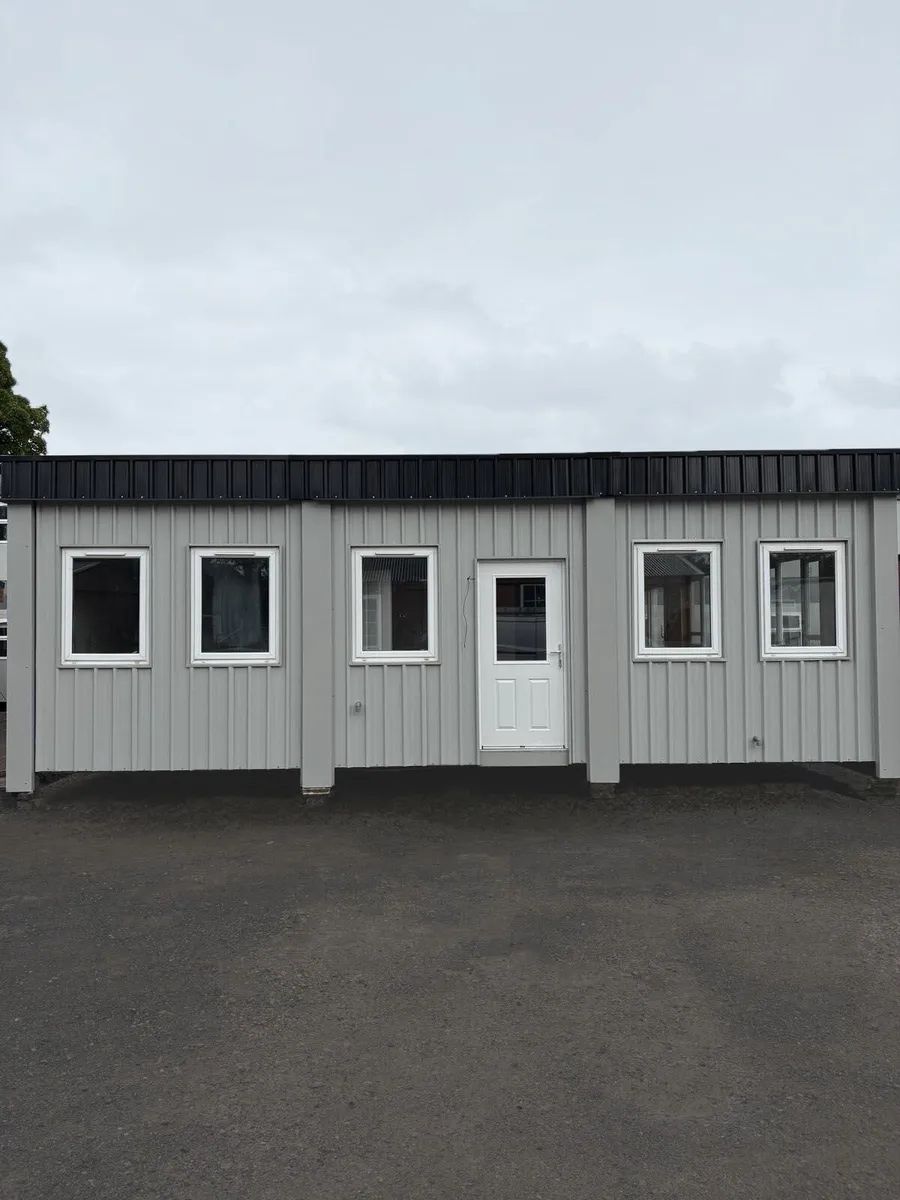 3 bedroom house - Image 1