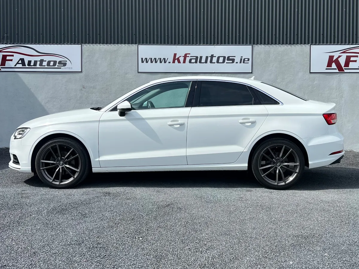 Audi A3 Limousine SE 1.6TDI 115bhp 6 Speed Manual - Image 4