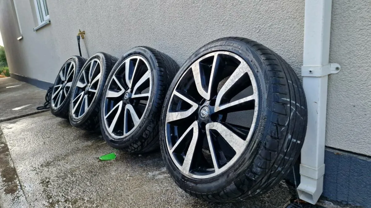 NISSAN QASHQAI 19" - Image 4