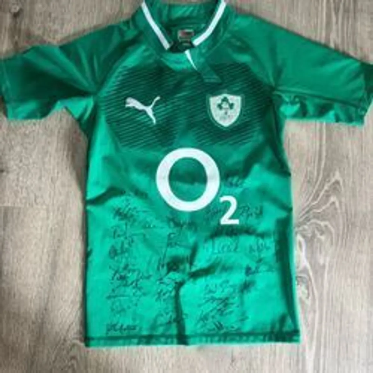 2011 2012 Ireland Home Jersey Signed by squad - Image 2