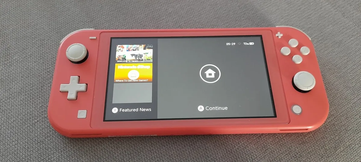 Nintendo Switch Lite - Image 2