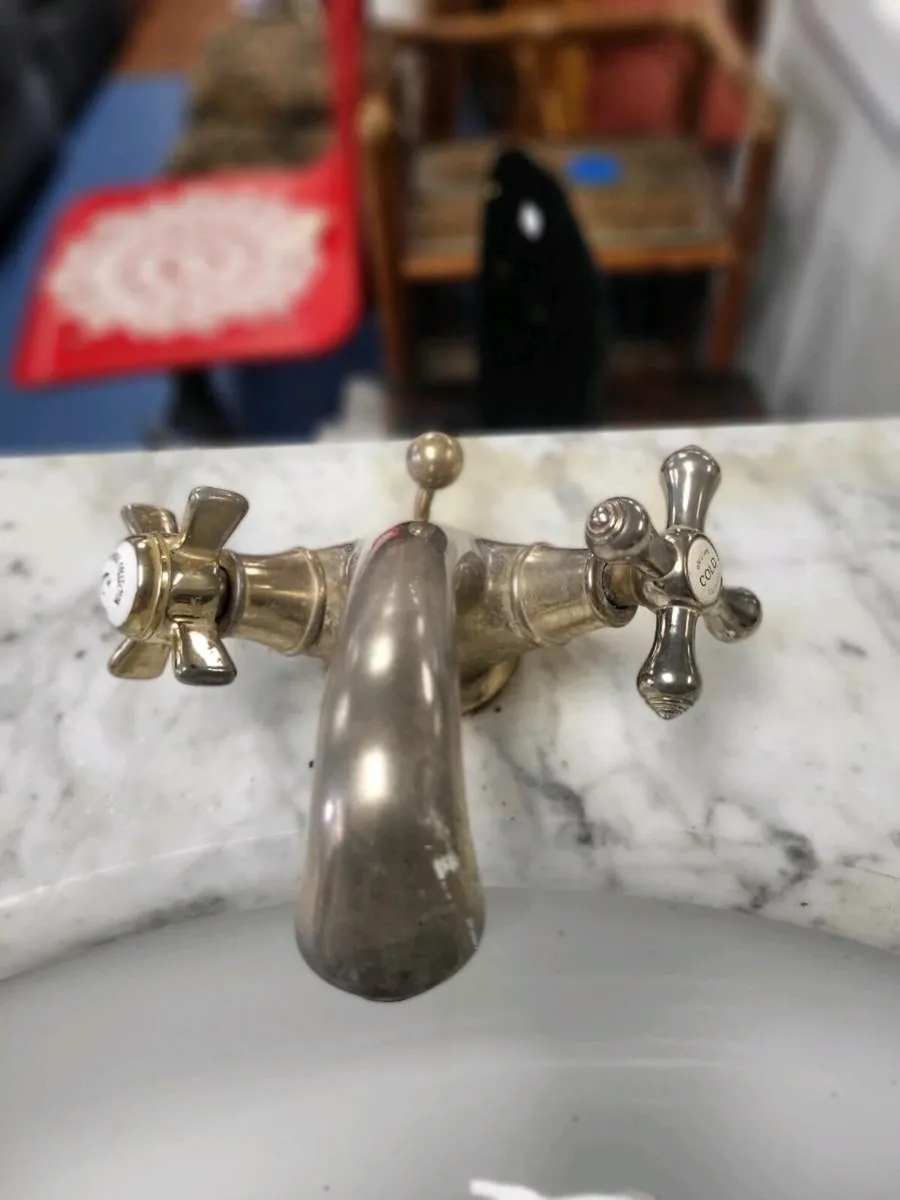 North West Hospice Charity Shop sink unit - Image 2