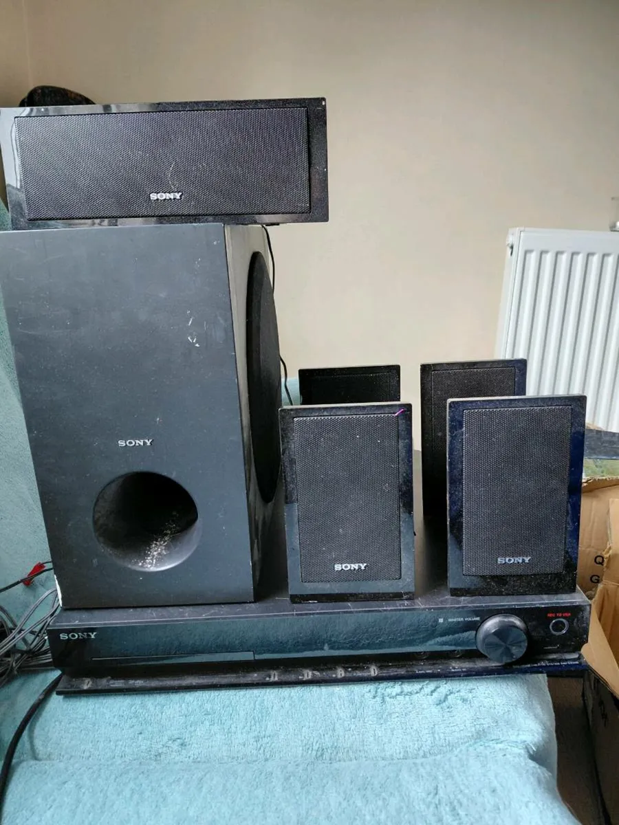 Home cinema system - Image 1