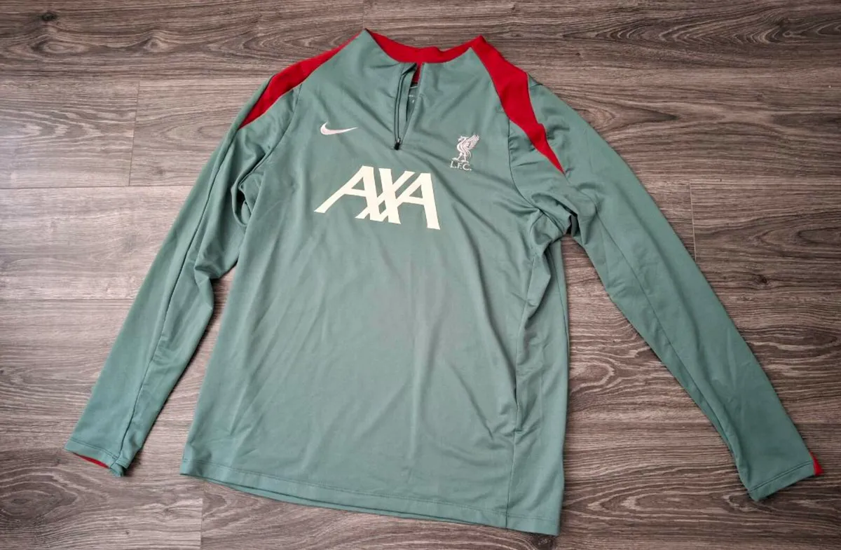 Liverpool Nike Training Top
