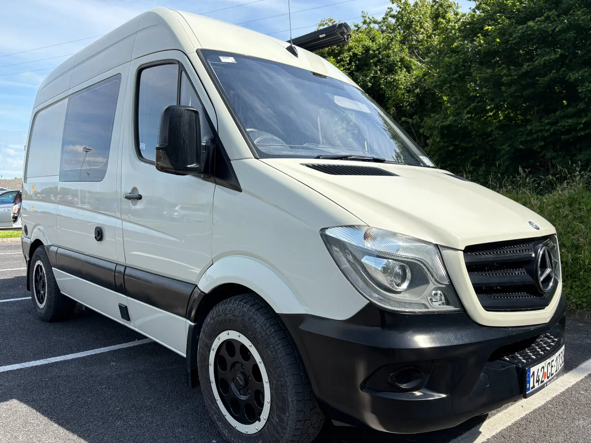 142 Mercedes Sprinter Camper van - Image 3