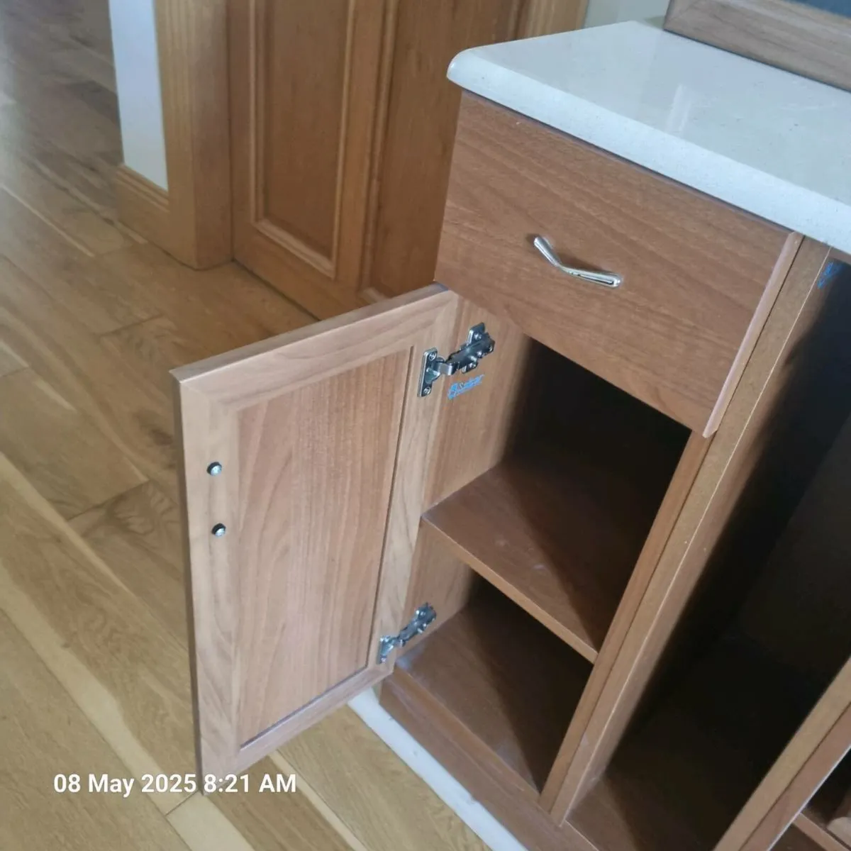 Bathroom Vanity Unit - Image 3