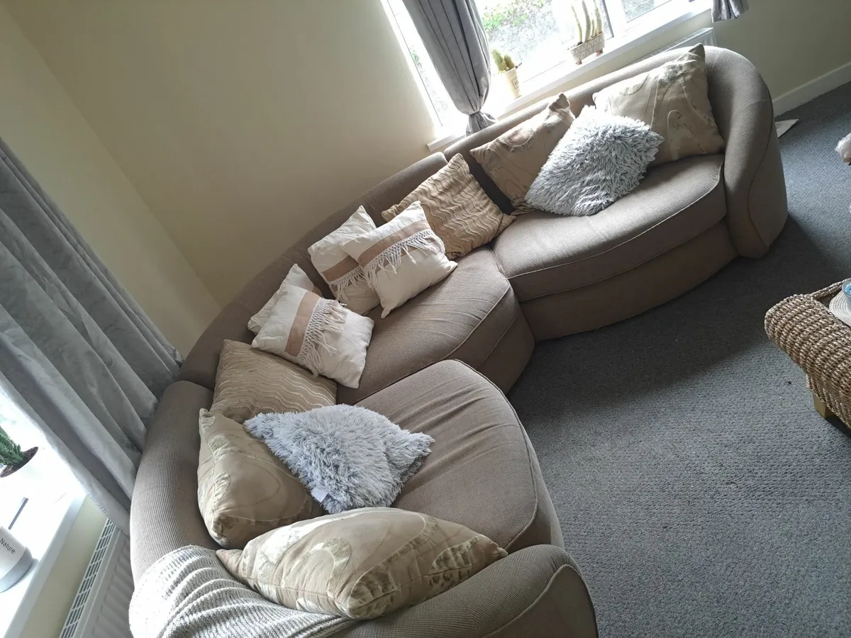 Sofa - Image 3
