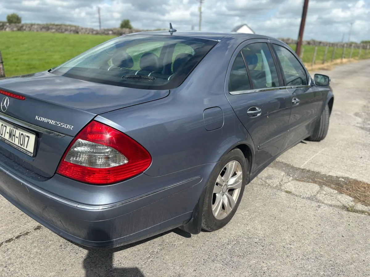 Mercedes E200 Kompressor - Image 3