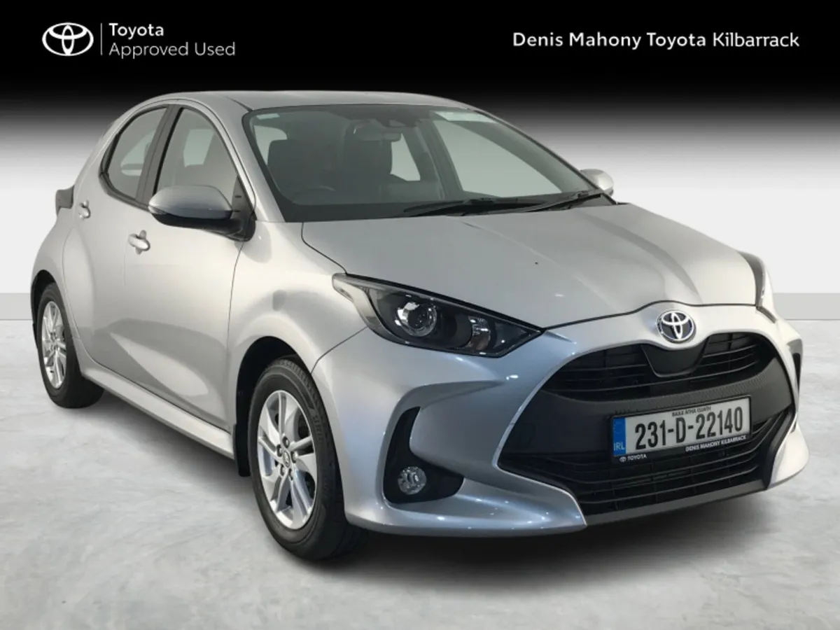 Toyota Yaris 1.5 HYBRID LUNA 4DR AUTO - Image 1