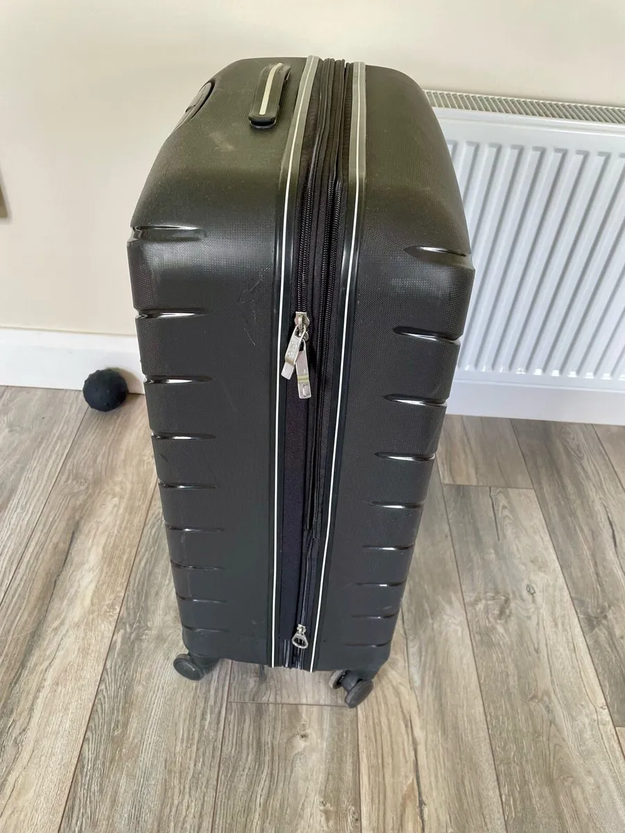 Rock Suitcase - Image 2