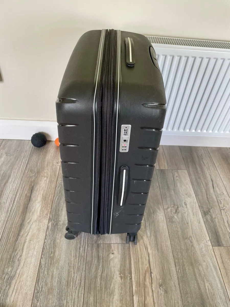 Rock Suitcase - Image 3