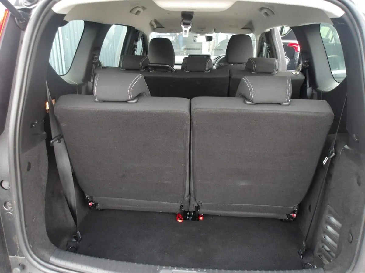 Dacia Jogger TCe 110 Expression 7 Seater - Image 2