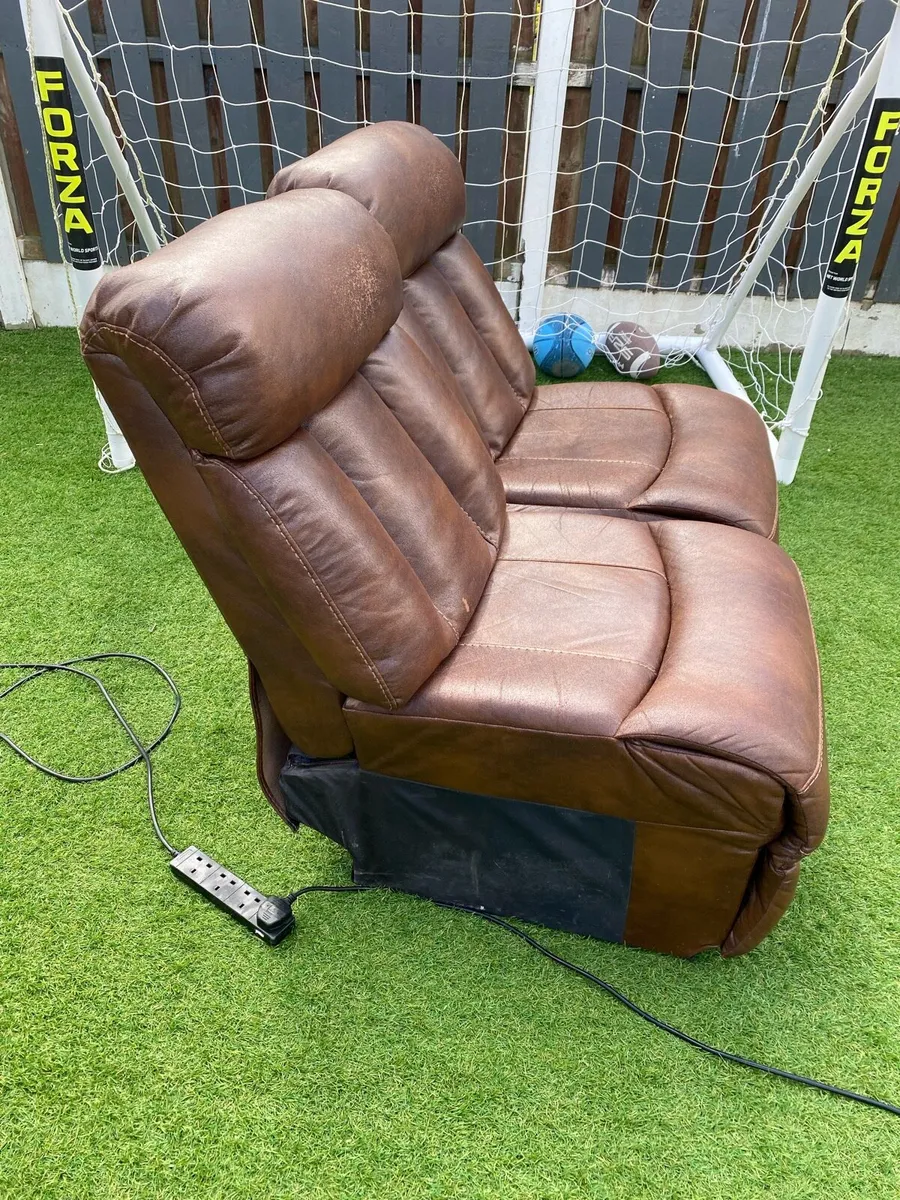 3 Single Comfy Chairs - Image 2