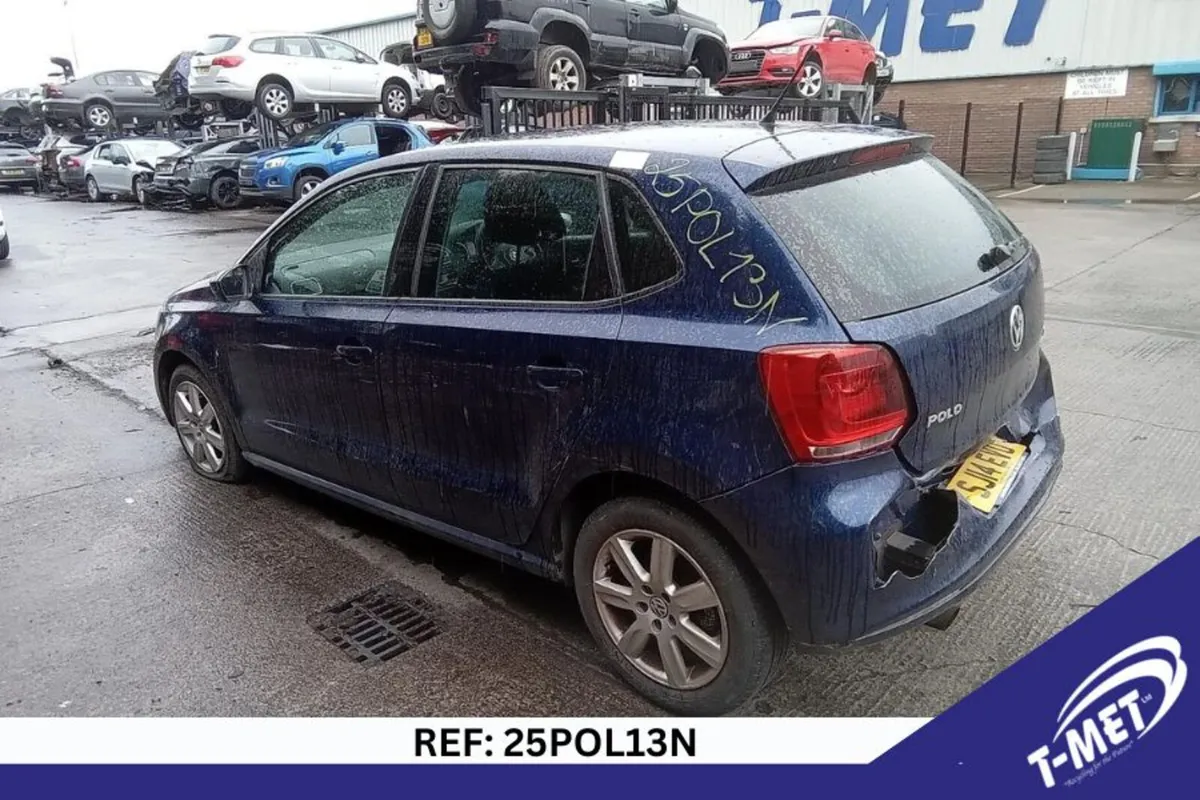 2014 VOLKSWAGEN POLO BREAKING FOR PARTS - Image 3