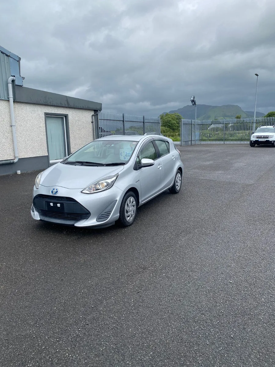 Toyota Aqua 1.5 - Image 3