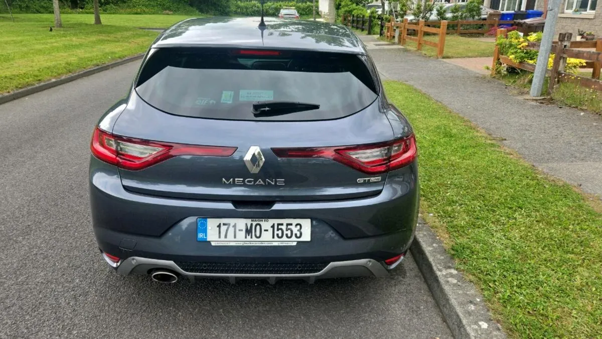 Car - Image 3