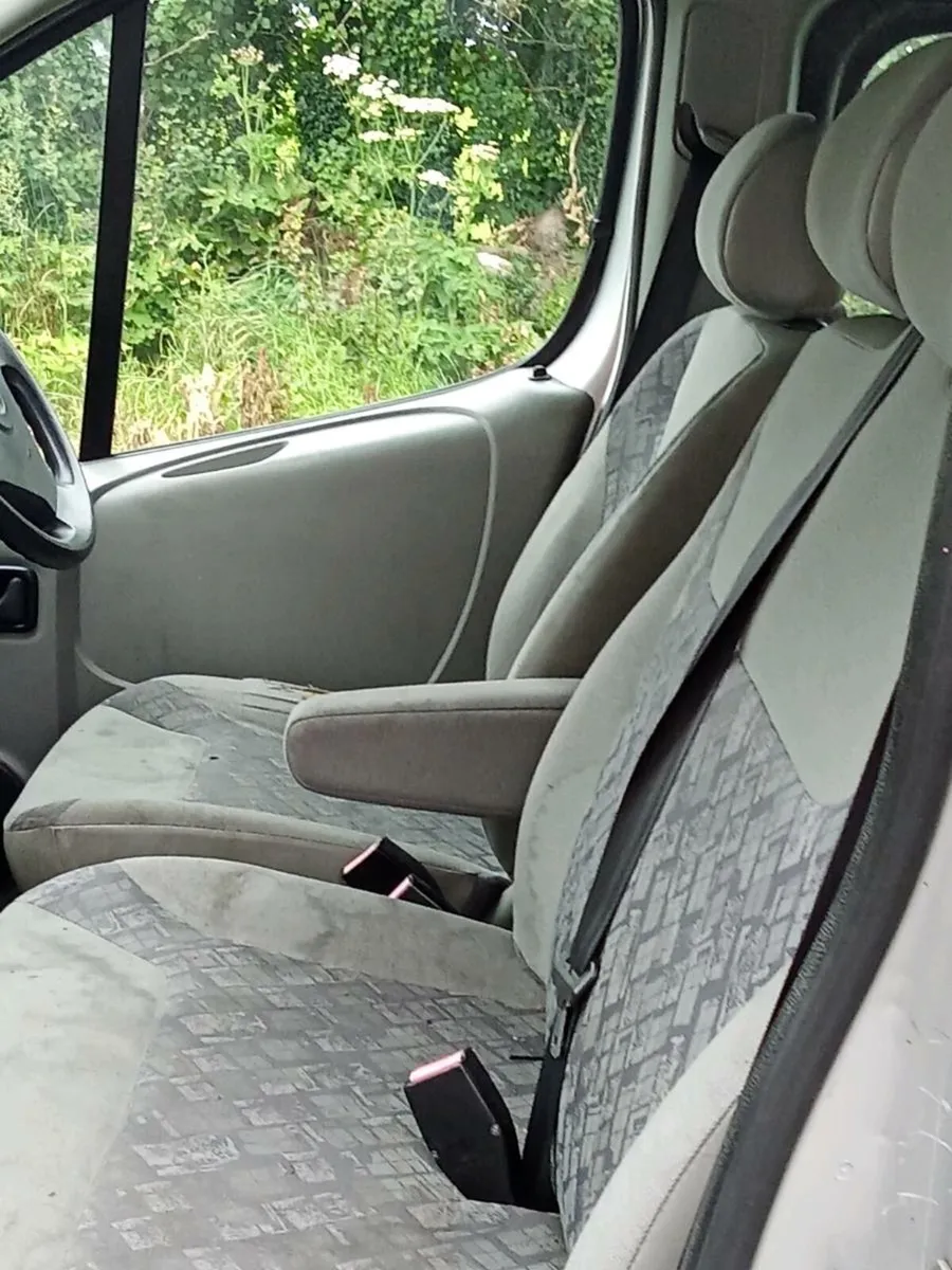 Opel vivaro - Image 2