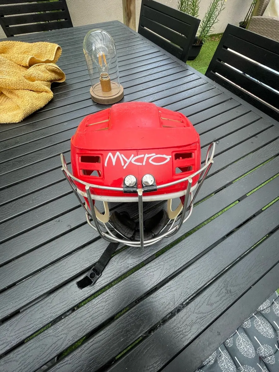 red mycro hurling helmet - Image 2