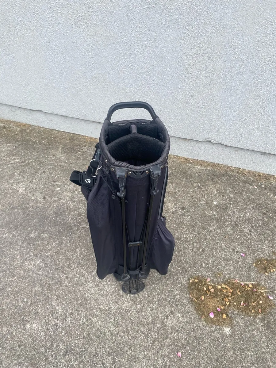 Taylormade golf bag - Image 4