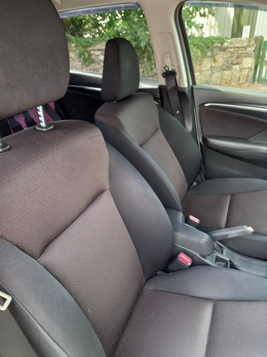 2016 Honda Fit Petrol/Hybrid AUTOMATIC - Image 2