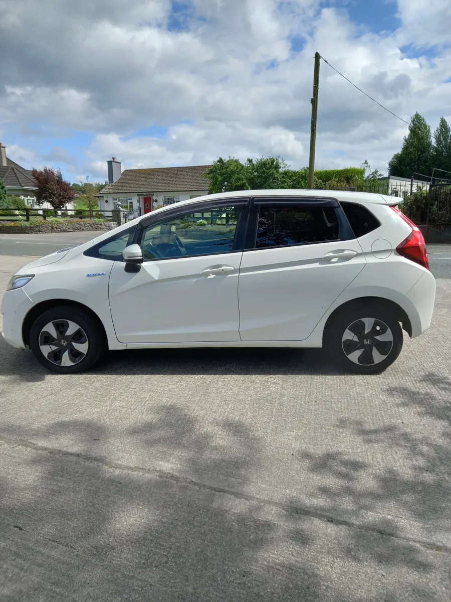 2016 Honda Fit Petrol/Hybrid AUTOMATIC - Image 1