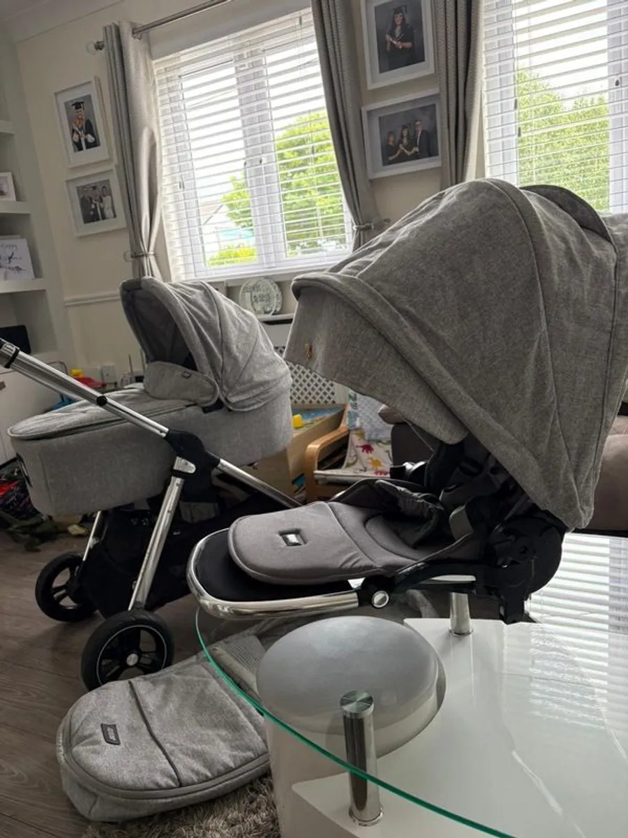 Pram/Buggy - Image 2