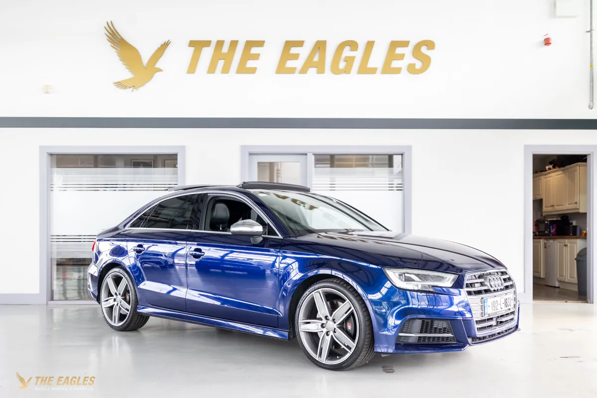 Audi S3 ABA-8VDJHL - Image 1