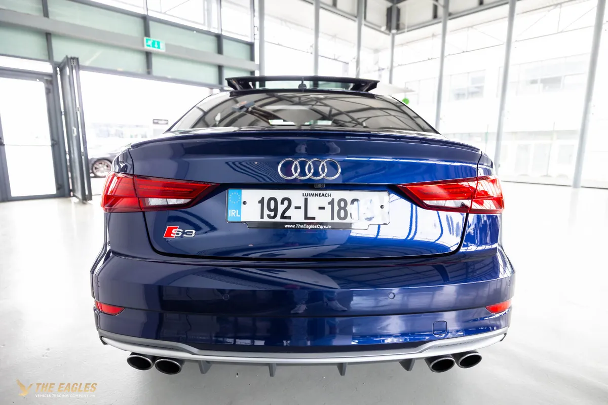Audi S3 ABA-8VDJHL - Image 4