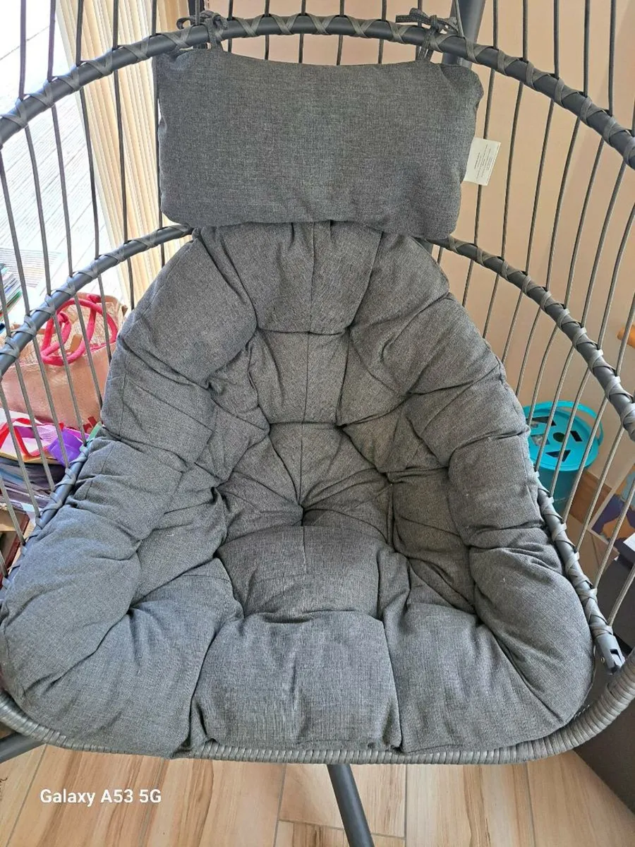 Egg Chair - Image 3