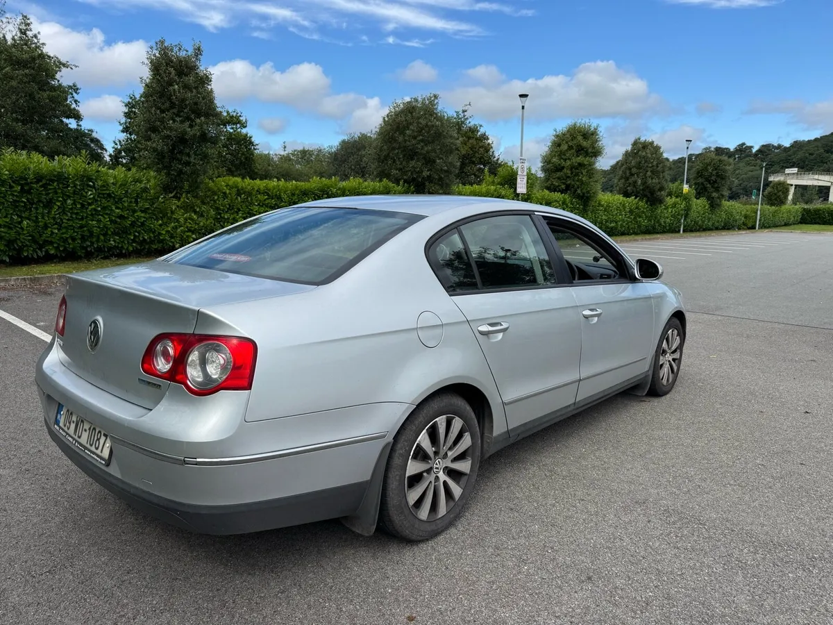 VW Passat 2009, 1.9TDI New NCT. Service History. - Image 2
