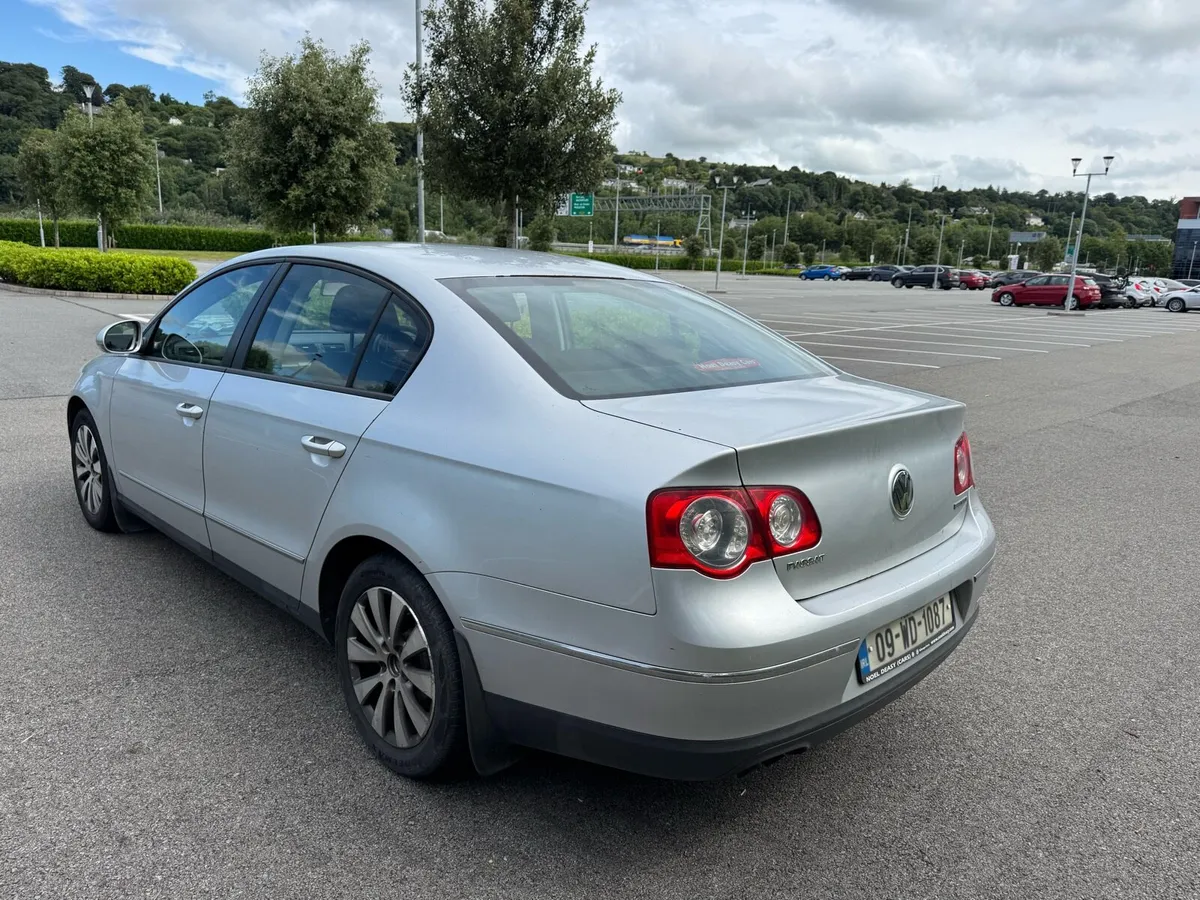 VW Passat 2009, 1.9TDI New NCT. Service History. - Image 3