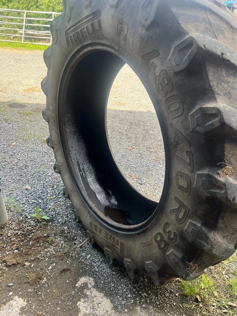 Pirelli tyres 480/70 R38 - Image 1