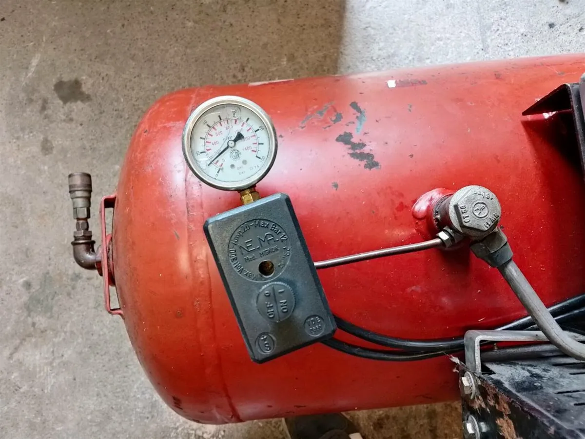 Air compressor - Image 3