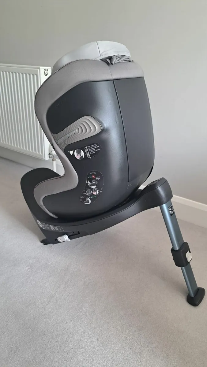 Cybex Sirona S Car Seat - Excellent Condition - Image 2