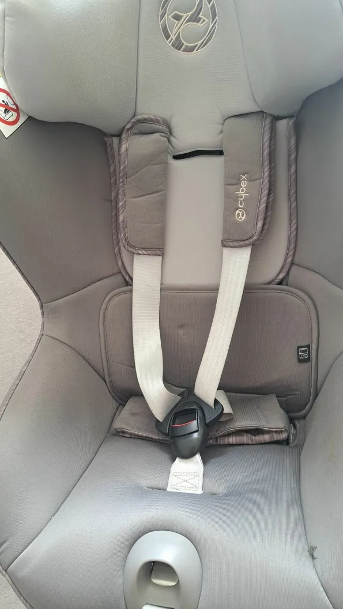 Cybex Sirona S Car Seat - Excellent Condition - Image 4
